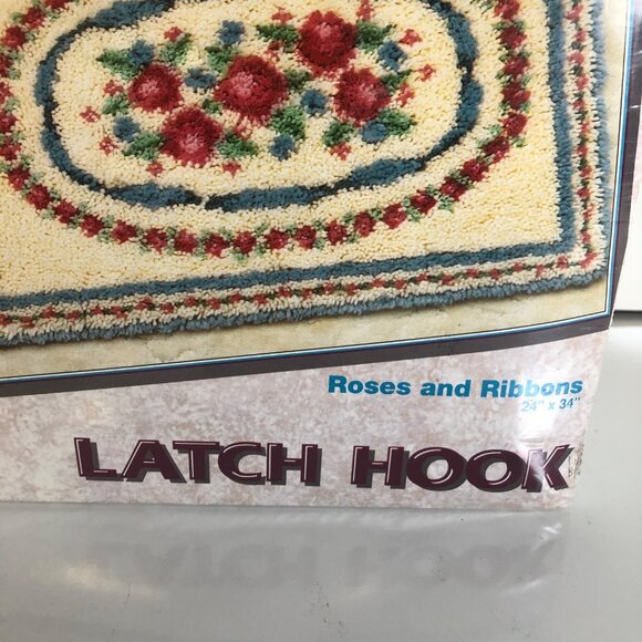 WonderArt Roses and Ribbons Latch Hook Kit 24in X 34in Floral Home Decor Vintage - Picture 2 of 6